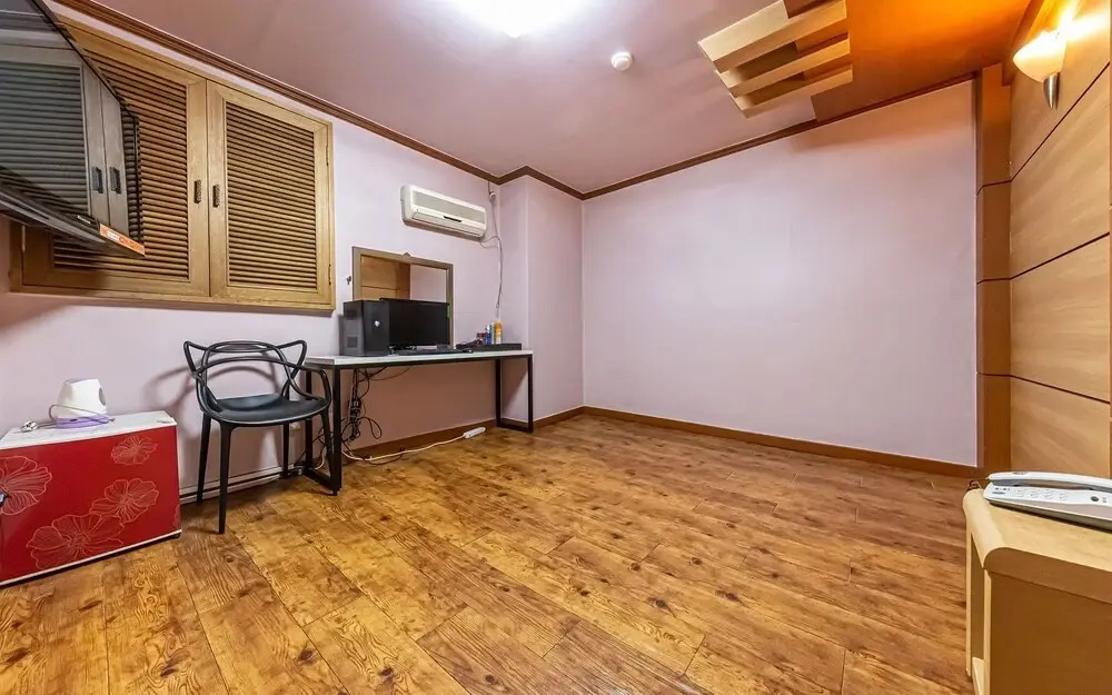 Cheongju Yeppeun Motel
