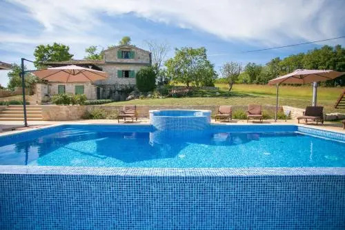 Unique Villa Bošket with Pool and Jacuzzi surrounded by Nature