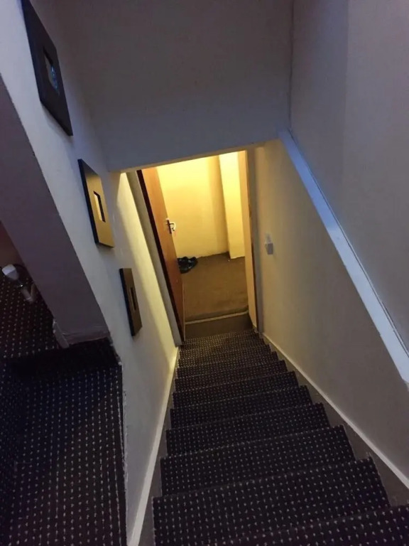 Studio Flat 2