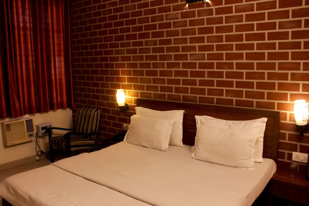 Hotel Himalaya Haridwar @ Har Ki Pauri Road