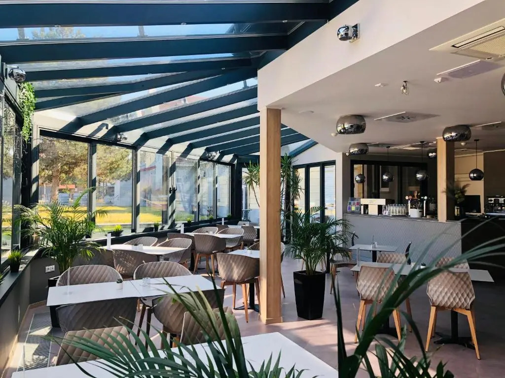 Hét Vezér Apartmanhotel