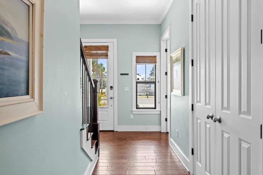 Sundaze 4 Bedroom Home by RedAwning