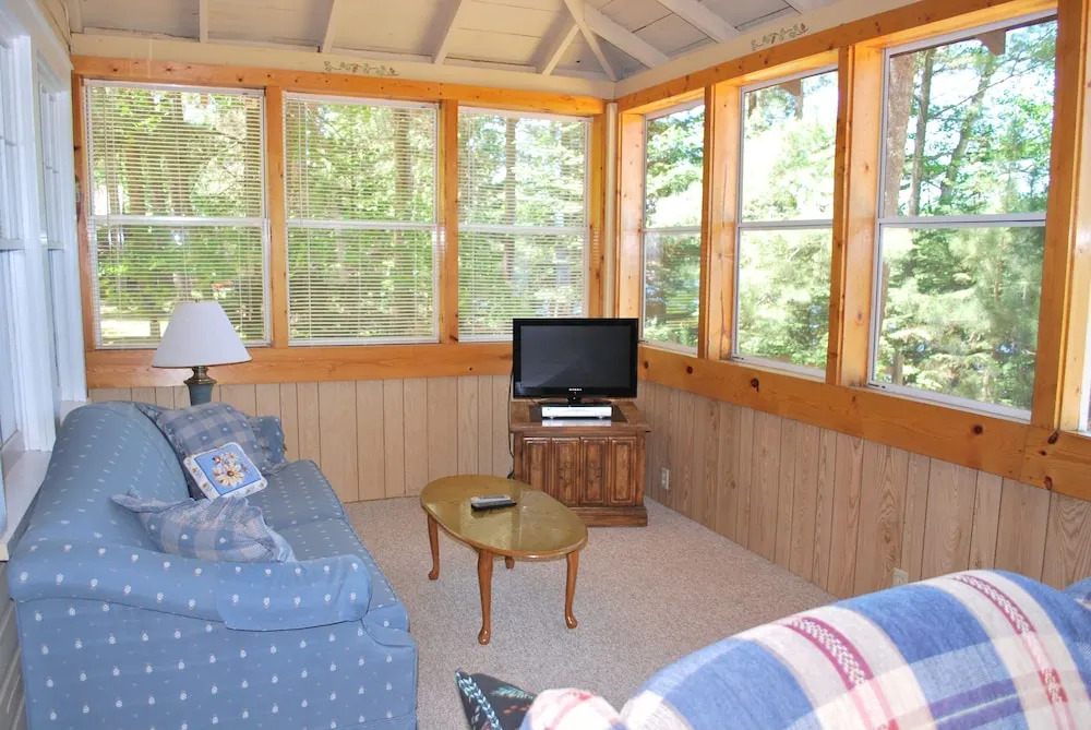 Cedar - Elbert's - 2 Br Duplex