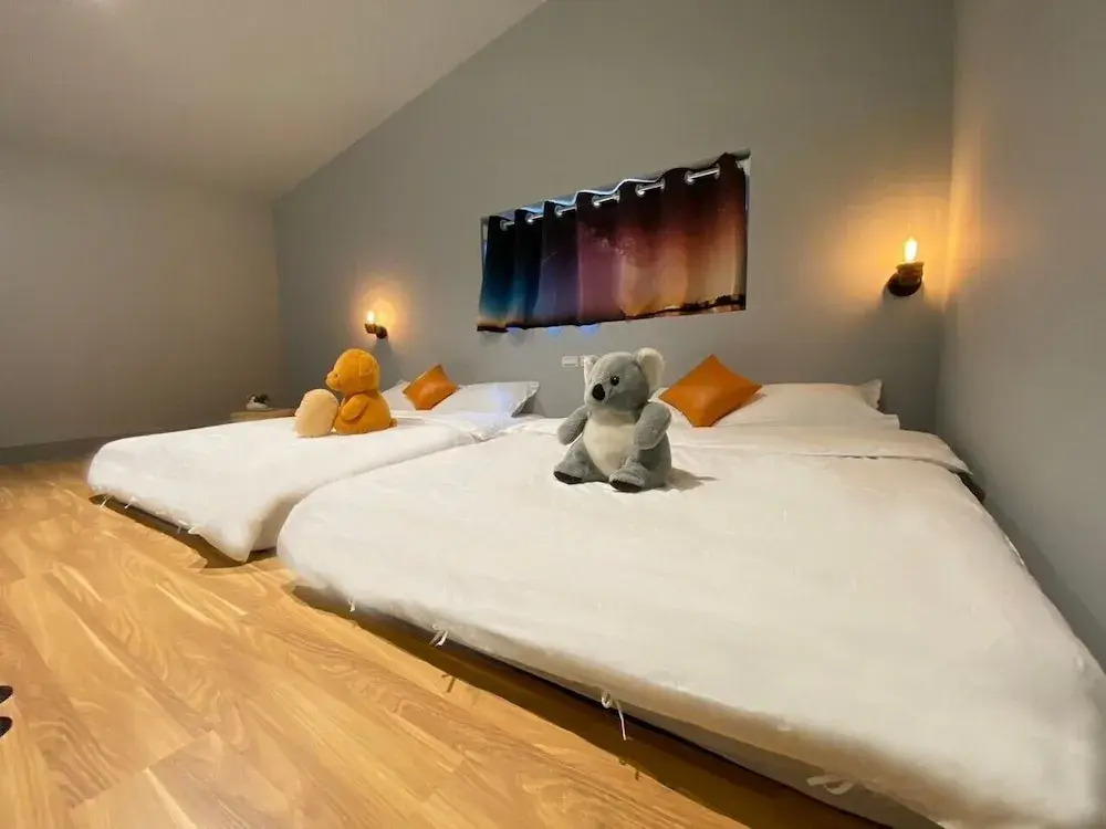 The sun never sets B&B