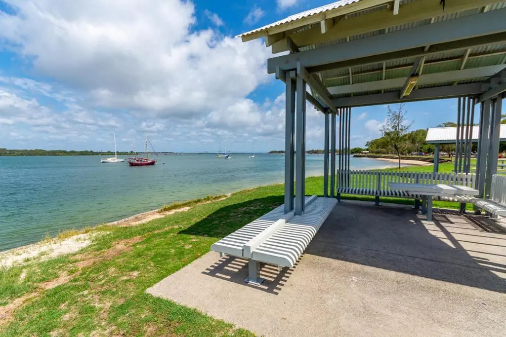 Keiths Place, 1 of the 3 most popular units on Bribie