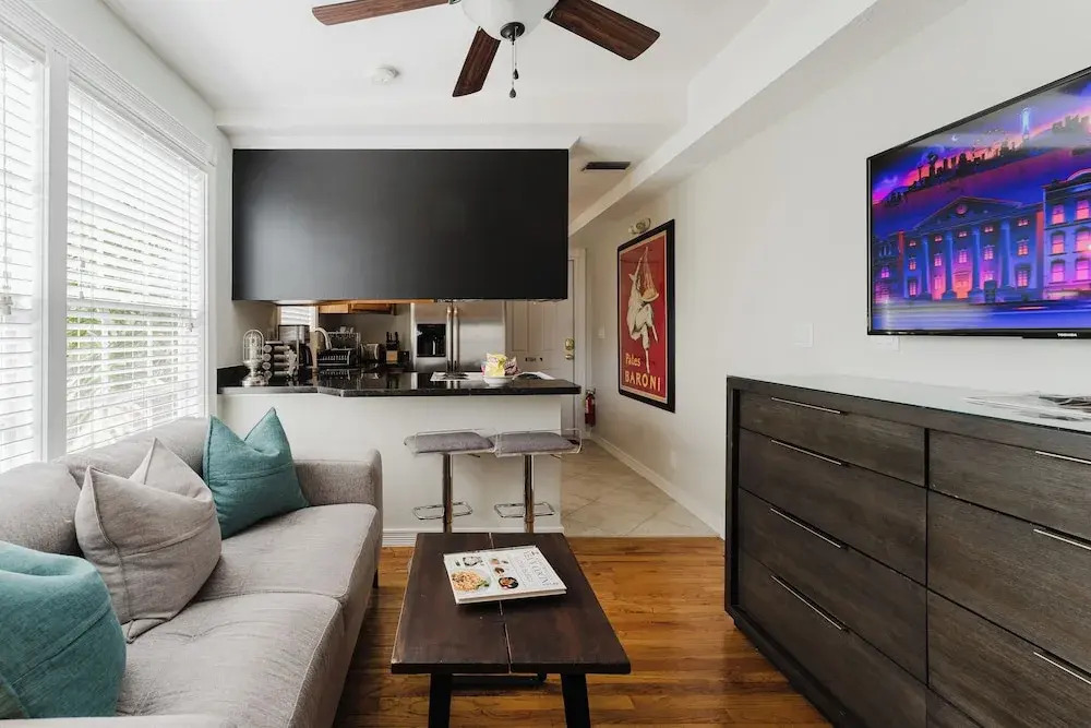 Savannah Apartment