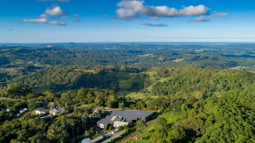 Luxury Hinterland Retreat - Family Suite with Hinterland and Ocean Views