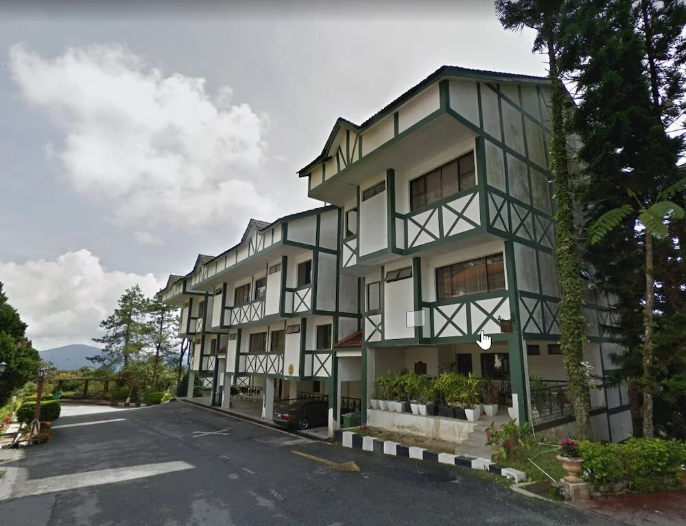 Mary Apt @ Equatorial Hill Resort