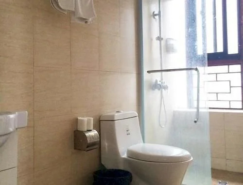 Chenghuang Holiday Hotel