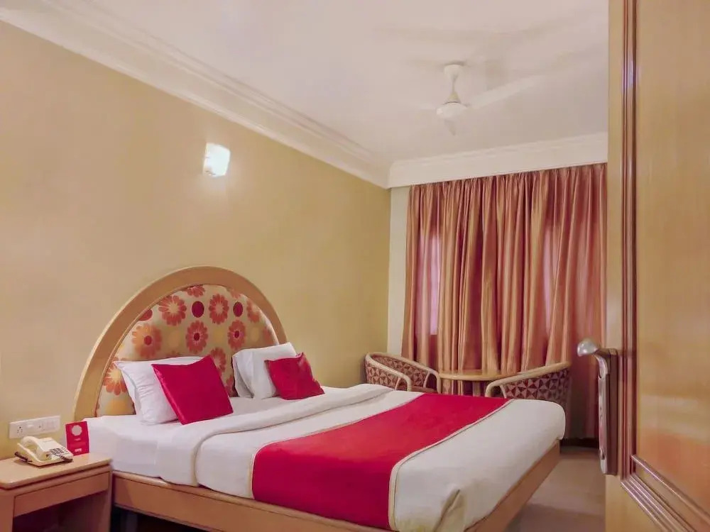 Oyo 333 Hotel Crystal Homes