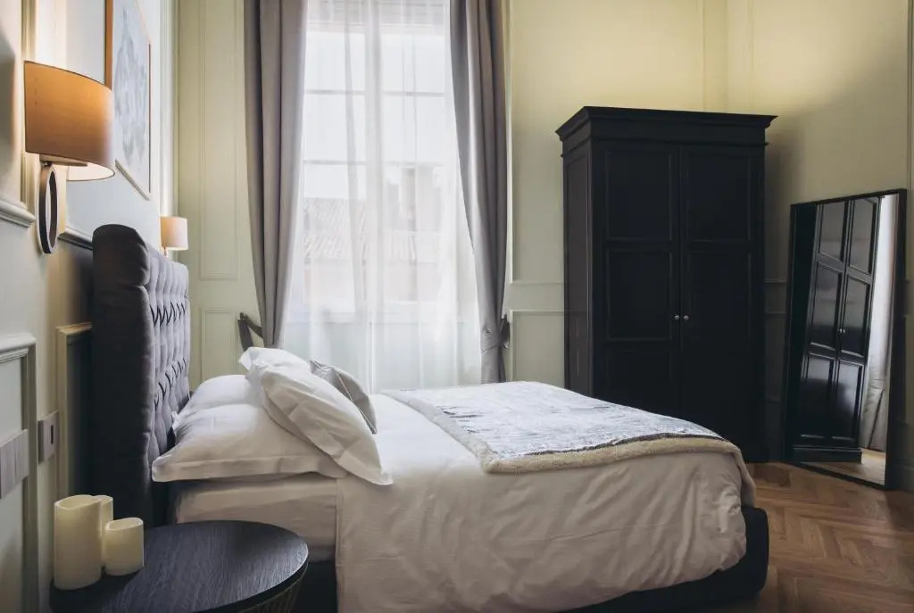 Gregorini Bingham Art Luxury Suites