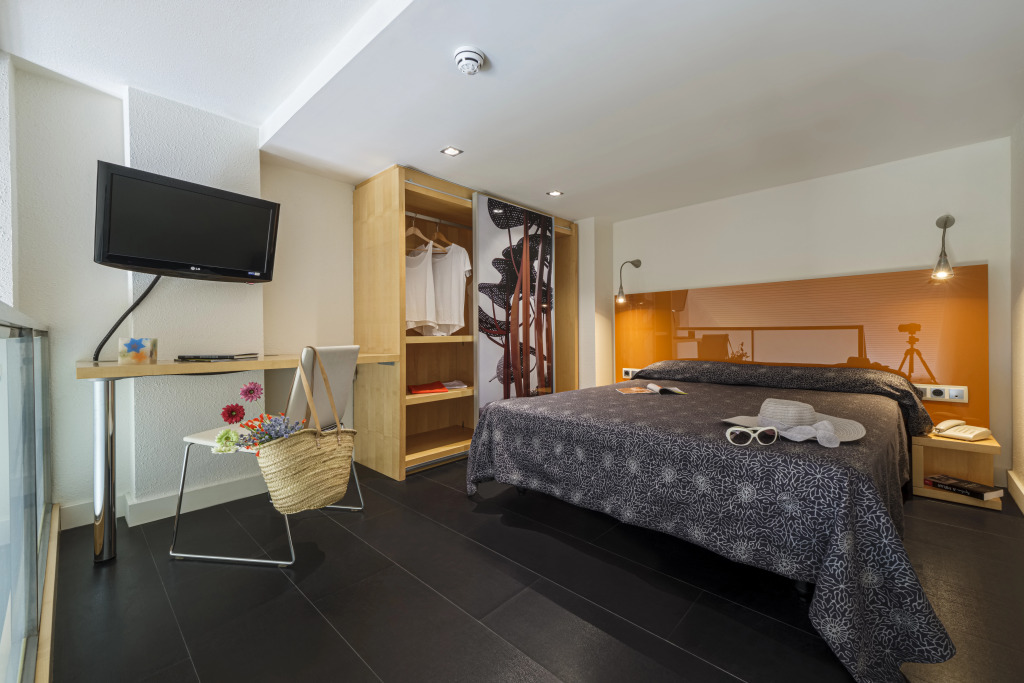 Apartamentos Estival Park