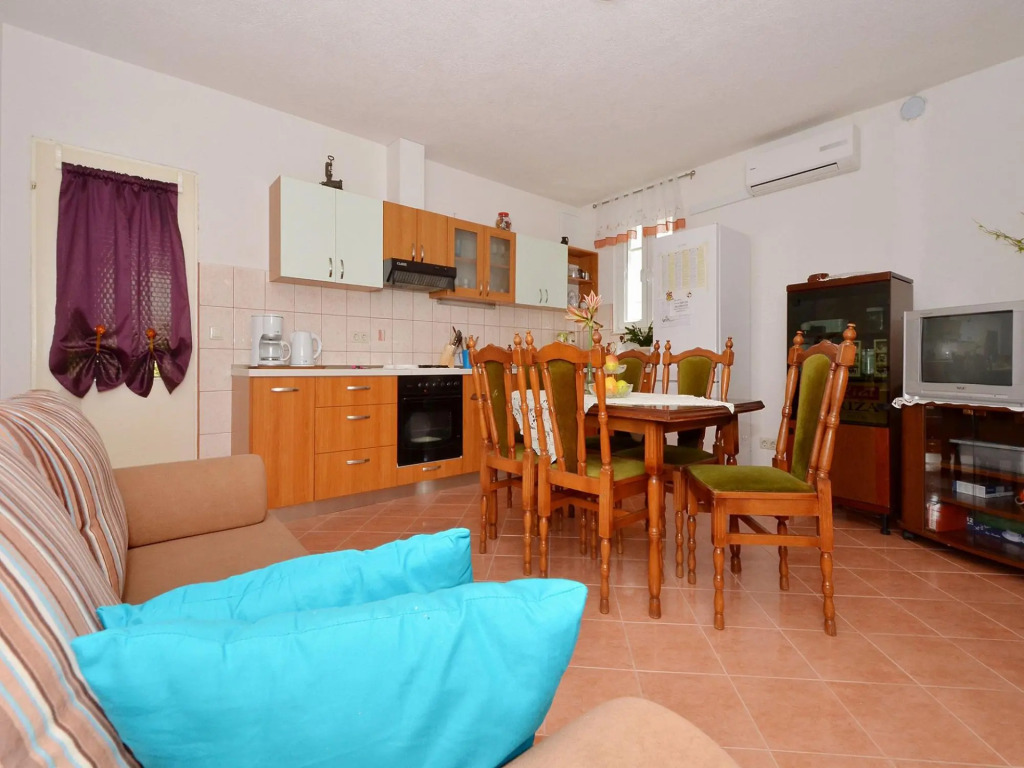 Aurelija - 20 m from beach - A1(4+2)