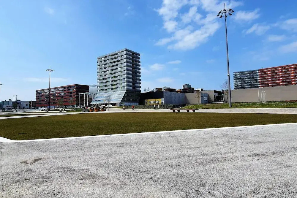 Nieuw Vrijstaand Appartement, Dichtbij Amsterdam