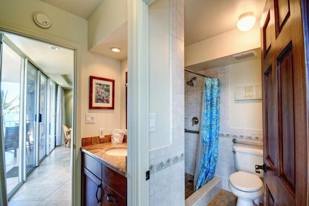 Kamaole Nalu, #604^ 2 Bedroom Condo by RedAwning