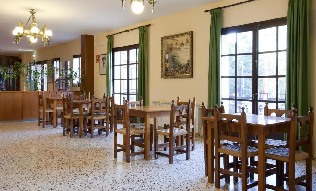 Hotel Mora