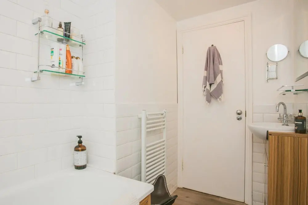 Cosy 2 Bedroom in Stoke Newington With Private Patio