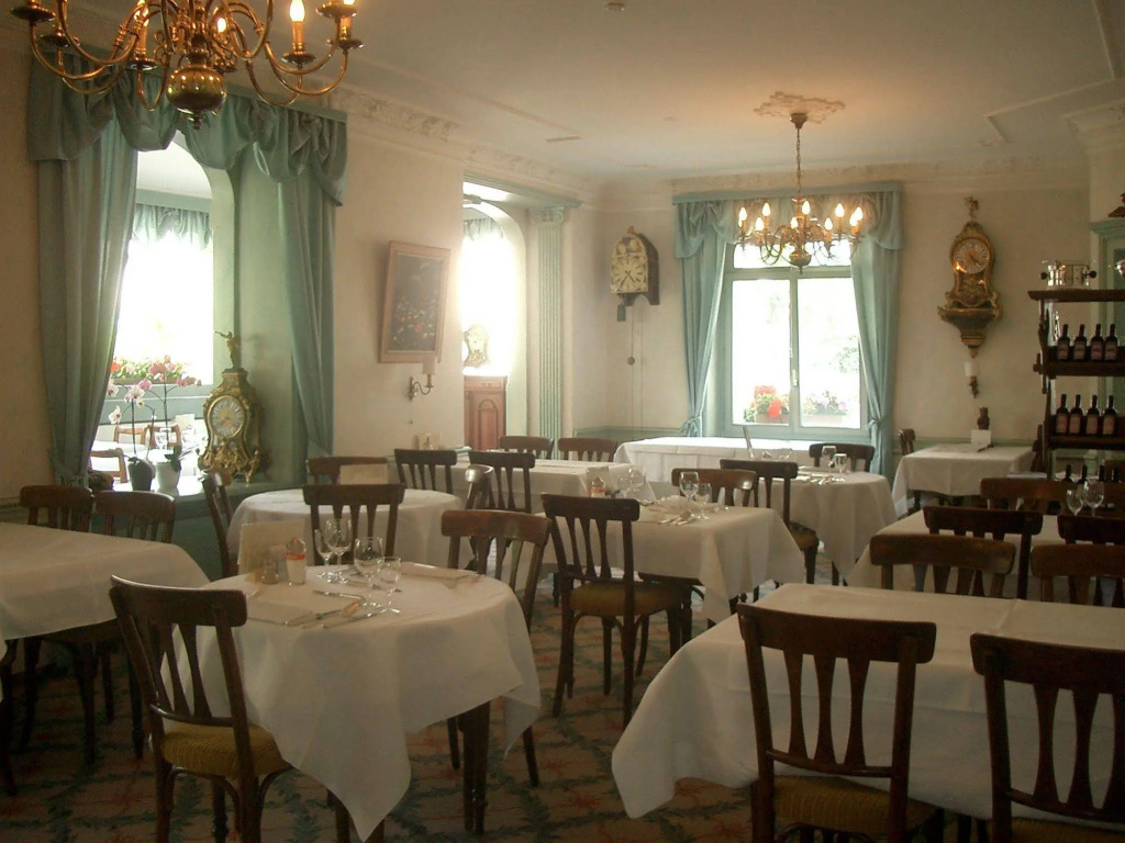 Hotel De La Paix