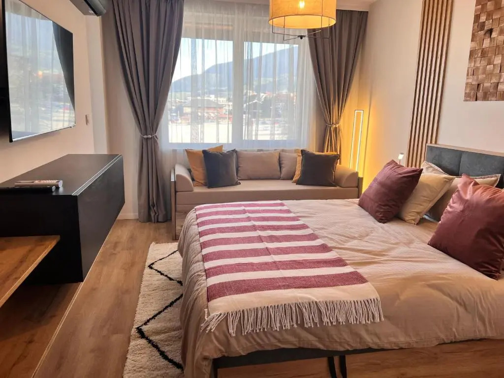 5* Brand New Top Floor Luxury Flat Next to Ski Lift