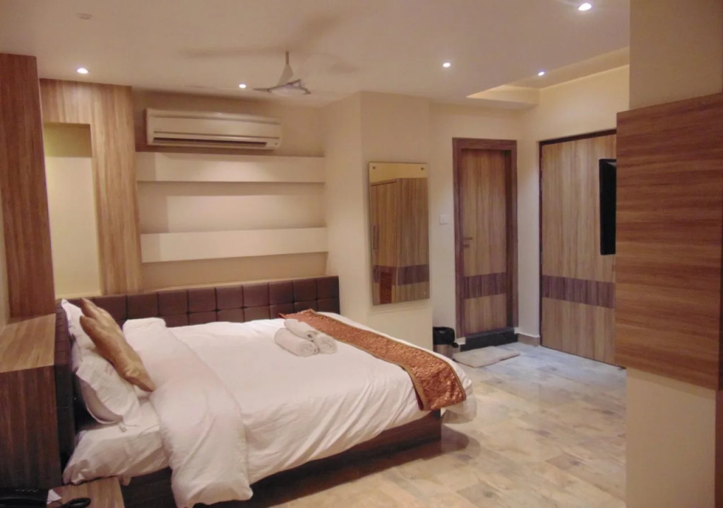 Hotel Saffron