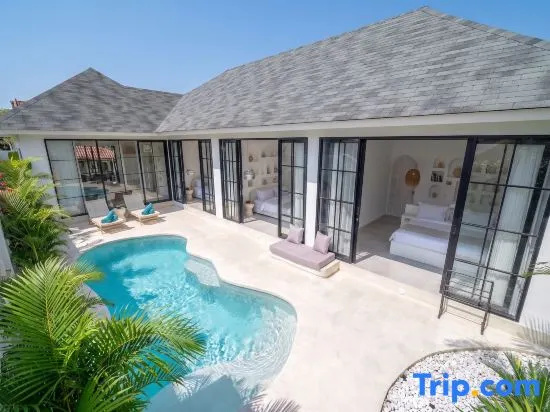 White Shell Villas