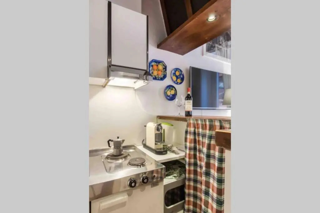 Oldtownflat38 (Adults Only)