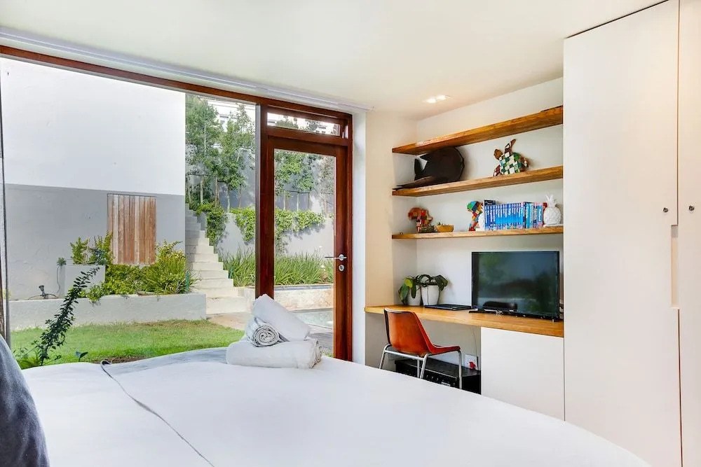 Cheviot Green Point Villa