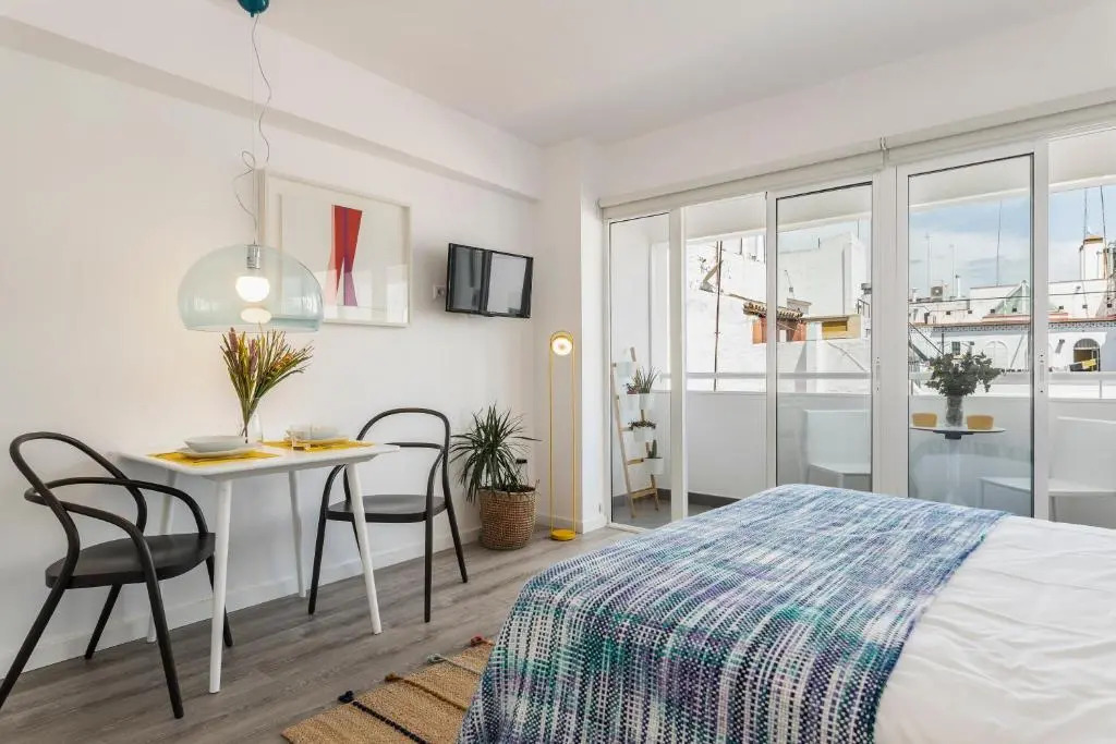 Pop Art, Apartamento de Diseño en Arenal 303