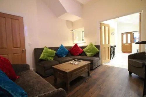 The Townlets Townhouse - 5BR - sleeps 13
