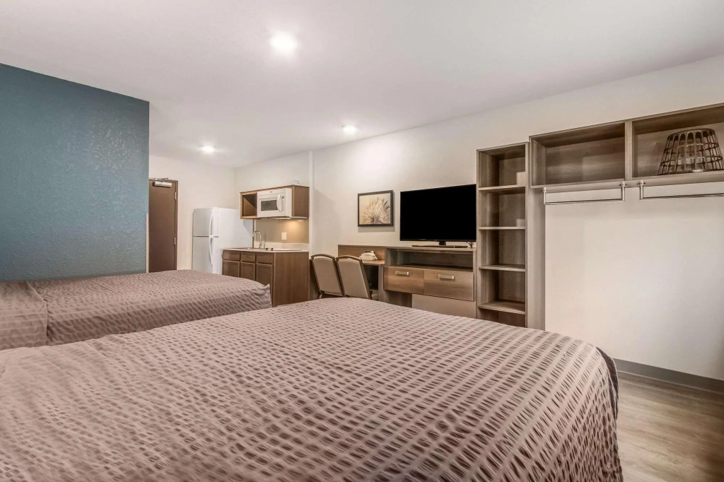 WoodSpring Suites Doral Miami Airport