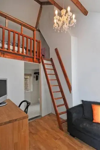 Queens City Hotel