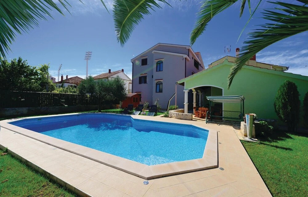 Beautiful Apartment in Zadar With 2 Bedrooms and Wifi