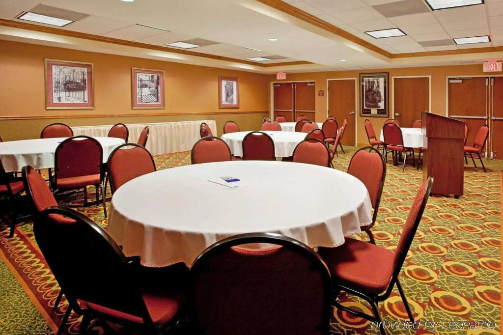 Holiday Inn Express Hotel & Suites Charleston - North by IHG