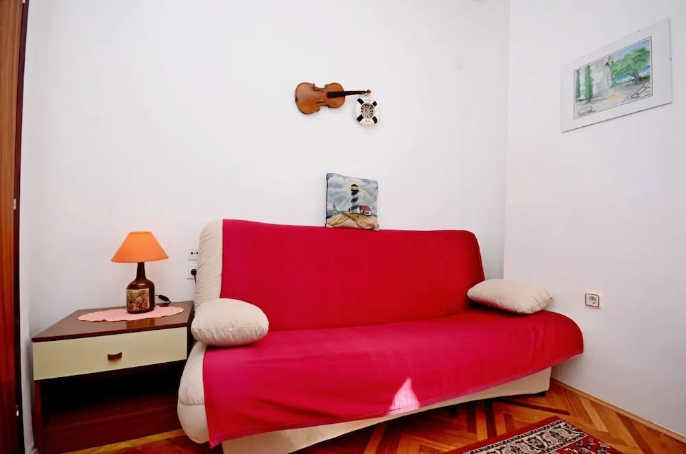 A2 - Cozy Apartment, Best Location in Supetar