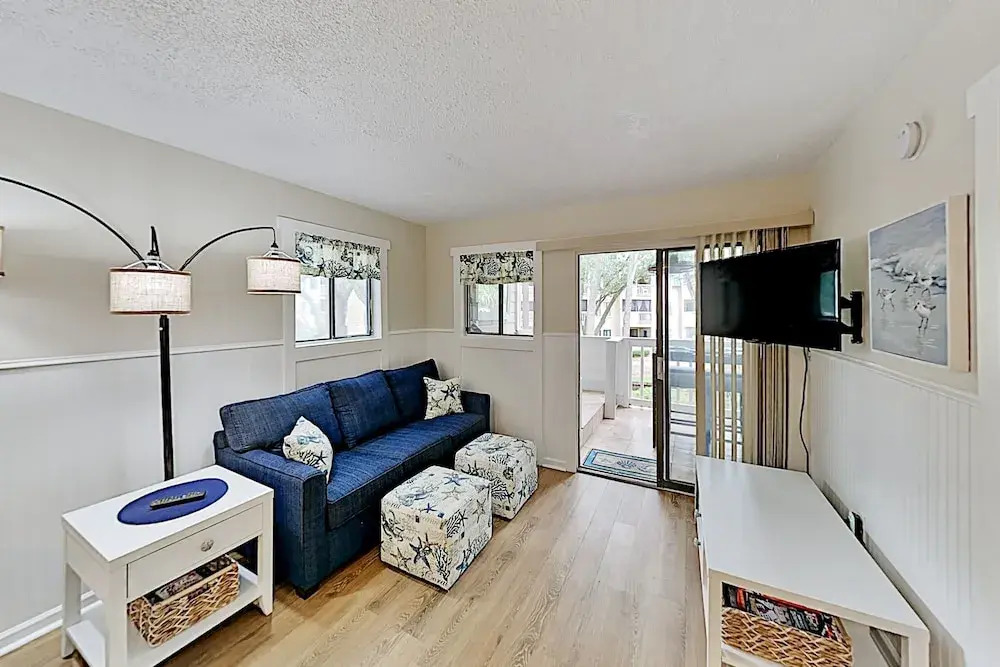 Peaceful Beach Getaway W/ 3 Pools & Tennis 2 Bedroom Condo