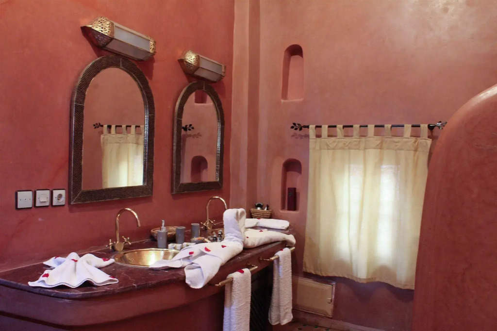 Le Pavillon Oriental