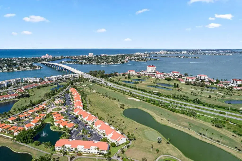 Vista Verde North 2-110, 2 Bedrooms, Pool Access, Hot Tub, Sleeps 6