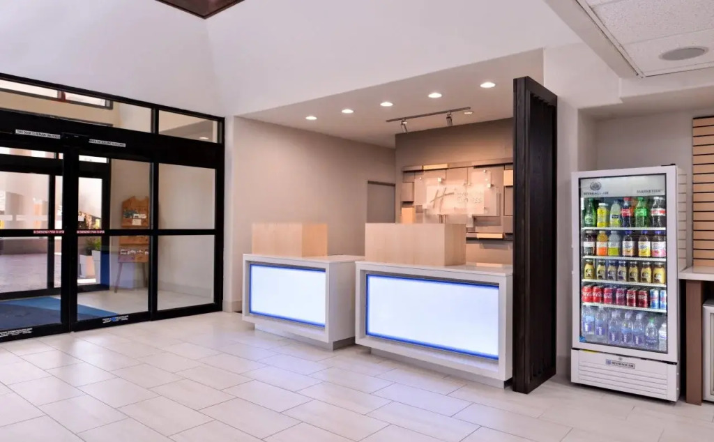 Holiday Inn Express Hotel & Suites Elgin by IHG