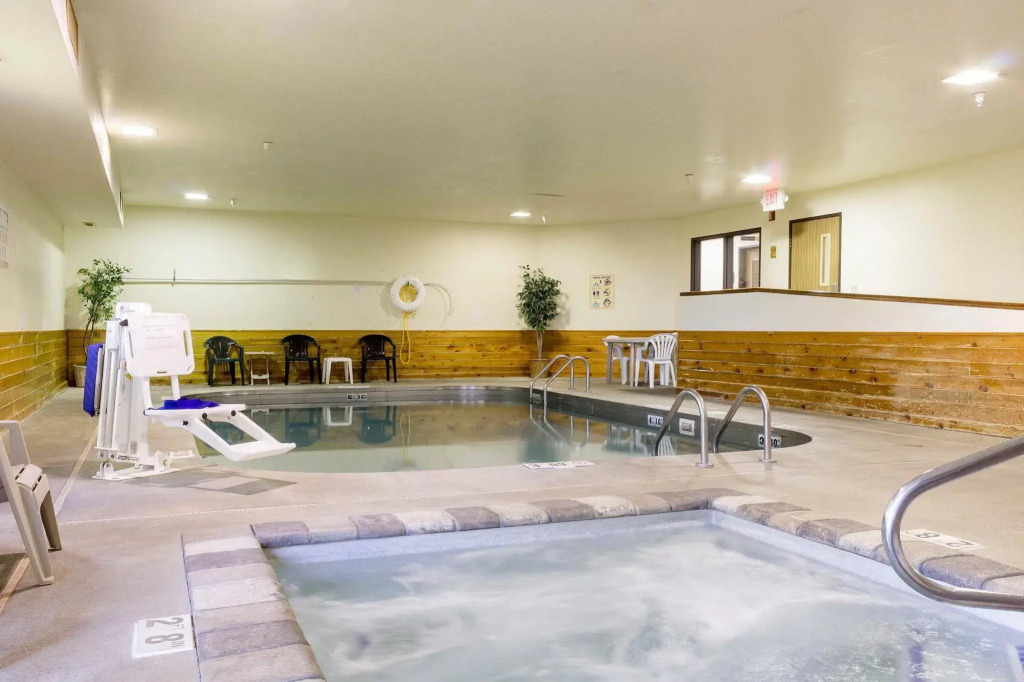 Quality Inn & Suites Watertown near Prairie Lakes Ice Arena