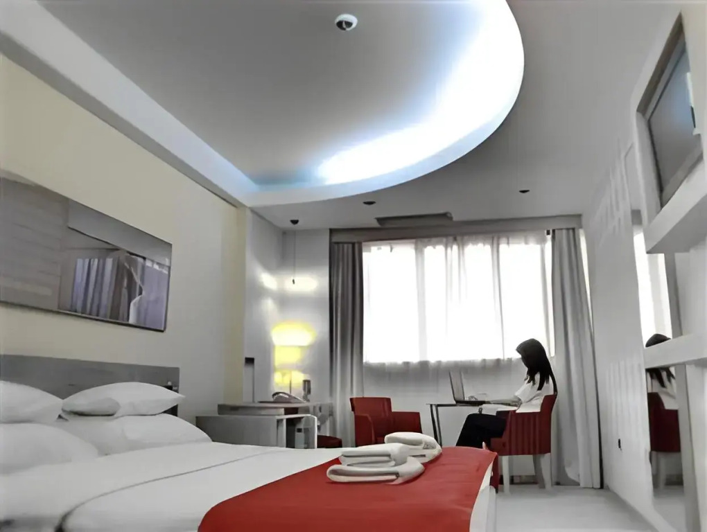 Hotel & Apartments HEC Residence
