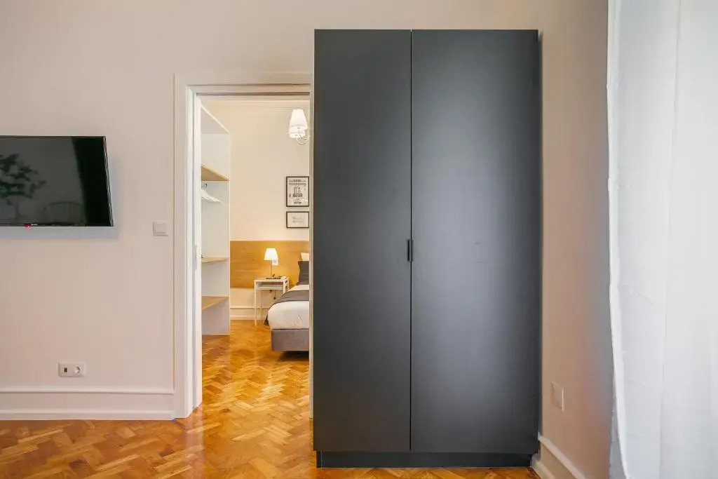 Home Out Rooms & Apartments