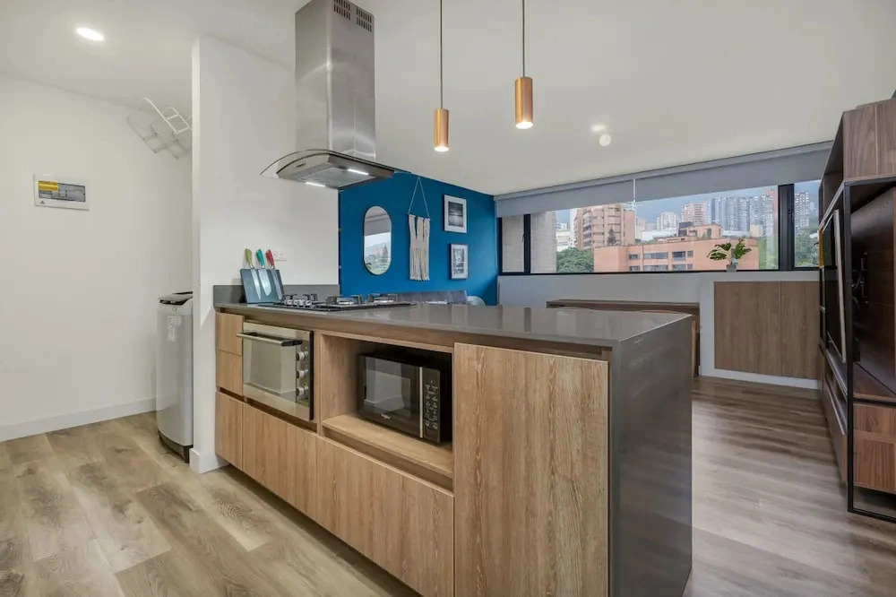 Go Living Suites - 606