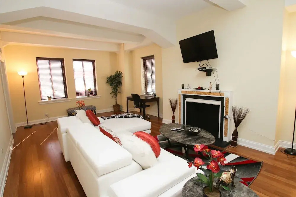 Renaissance Properties - 222 West Rittenhouse Square
