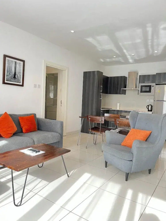 Easy Stay at Embassy Gardens Apartment