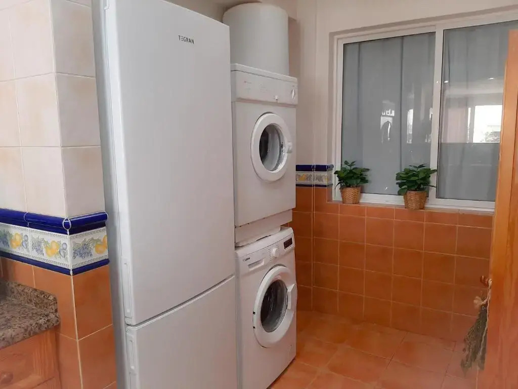 Coast apartment,5 people,wifi,150 metres sea