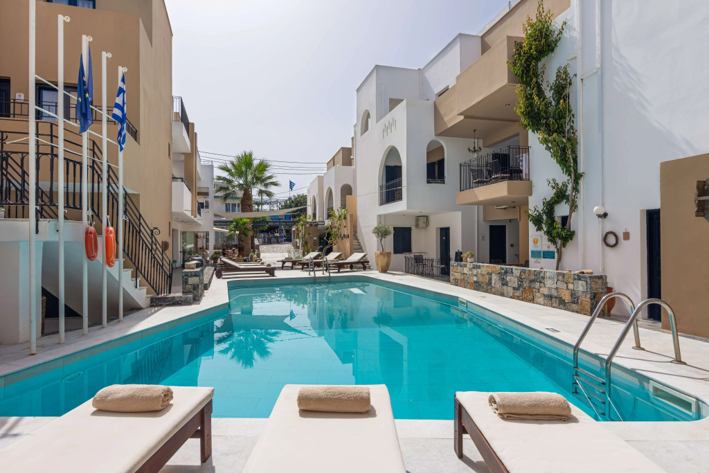 Nami Hotel & Suites
