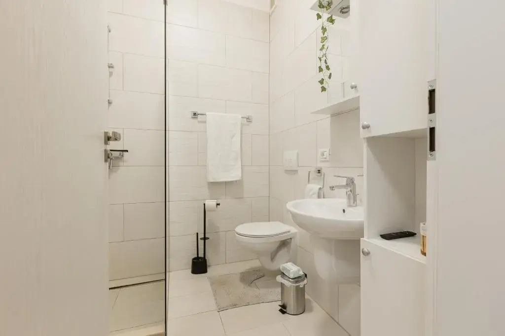 Essenza Charming Two Bedroom Apartment
