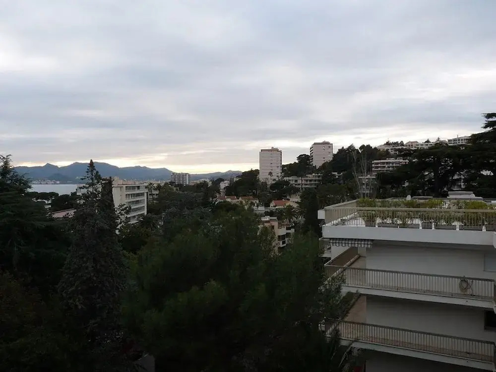 Midi Terrace