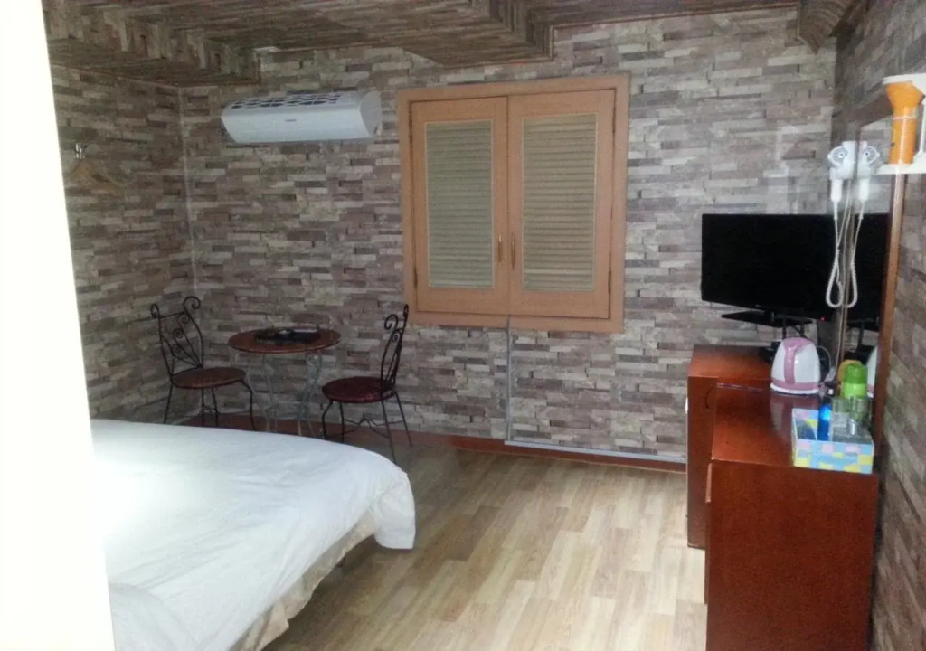 Golden Park Motel
