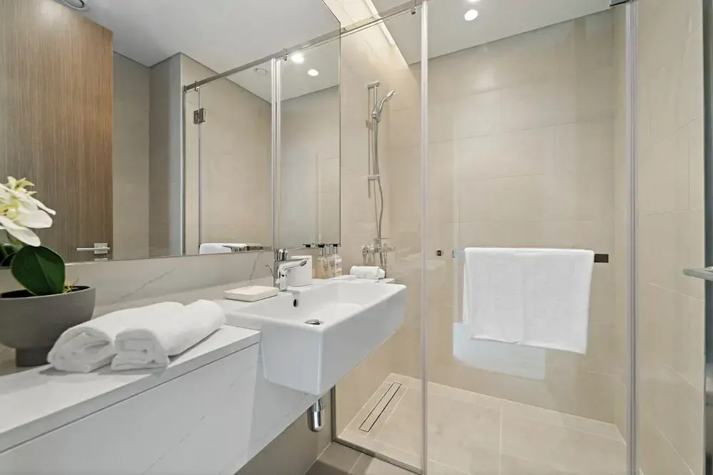 2BR + Maid’s Room CF7 B | Partial Canal View